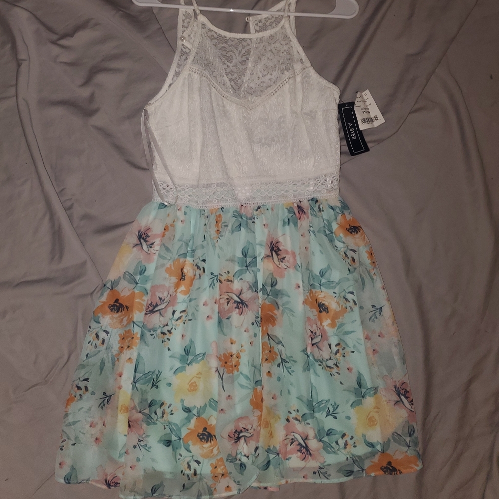 Summer dress never worn